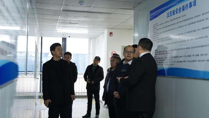 探索华泸光电工厂：绿色能源的未来之旅